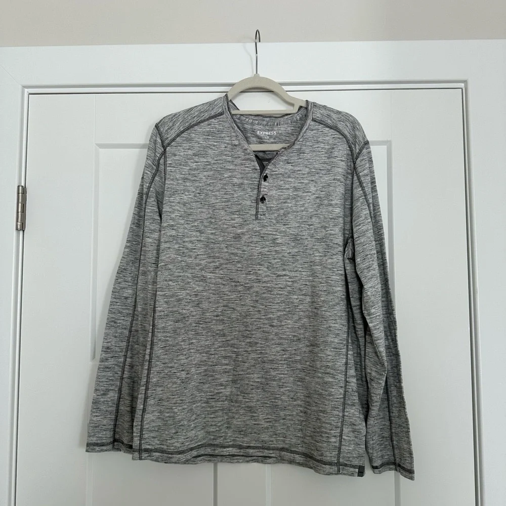 Express Henley - Picture 1 of 3